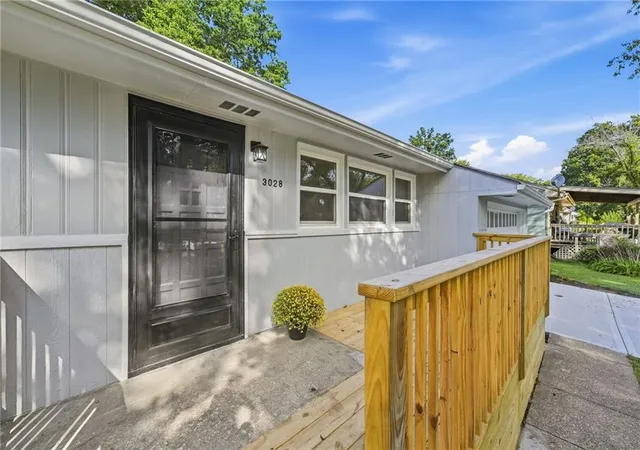 Photo 3 of Sale Pending at 3028 S Hedges Ave, Independence, MO 64052 | MLS# 2644120 | Listing updated on 2026-09-28
