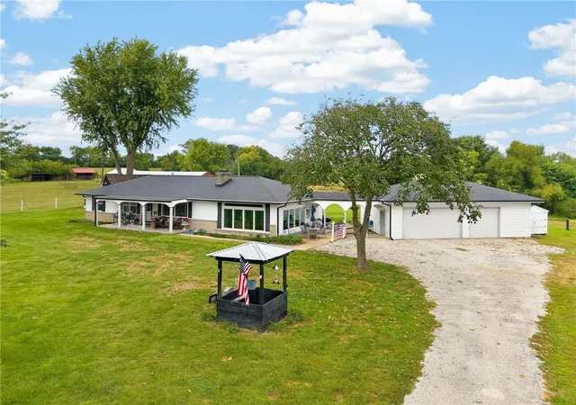 Photo 3 of Sale Pending at 24210 Ne 144th Street, Excelsior Springs, MO 64024 | MLS# 2644127 | Listing updated on 2026-09-30