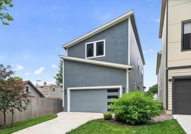Photo 2 of Single family home for sale at 4334 Forest Ave, Kansas City, MO 64110 | MLS# 2644128 | Listing updated on 2026-09-26