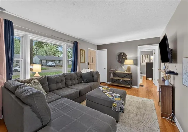 Photo 2 of Single family home for sale at 3611 S Spring St, Independence, MO 64055 | MLS# 2644133 | Listing updated on 2026-10-05