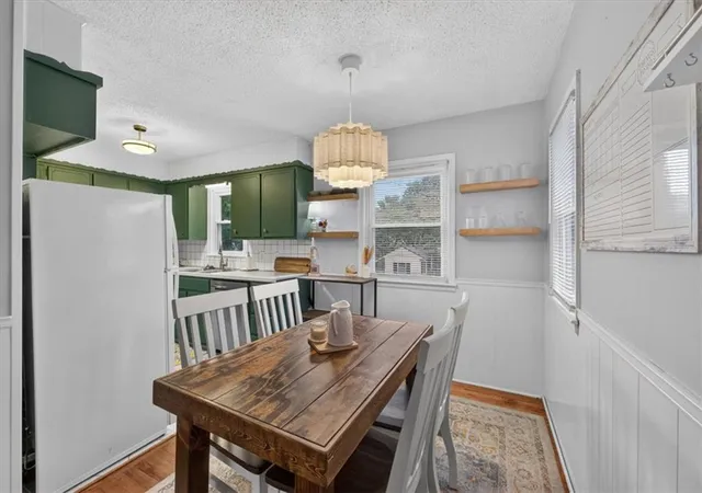 Photo 3 of Single family home for sale at 3611 S Spring St, Independence, MO 64055 | MLS# 2644133 | Listing updated on 2026-10-05
