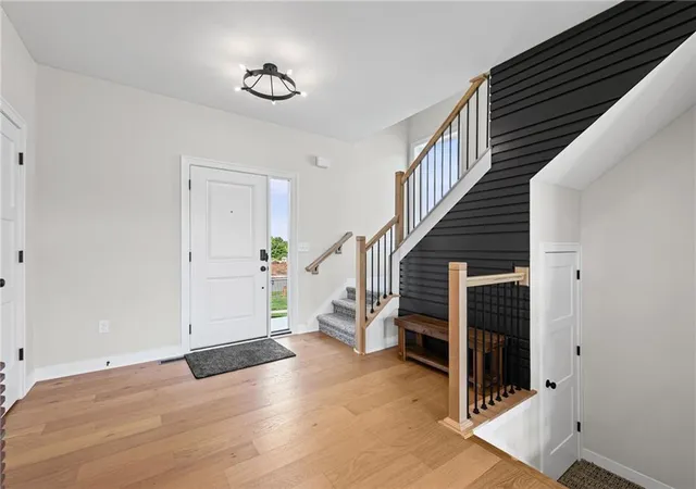 Photo 3 of Single family home for sale at 18925 W 193 Terrace, Spring Hill, KS 66083 | MLS# 2644136 | Listing updated on 2026-10-07
