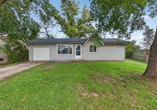 Photo 1 of Single family home for sale at 315 N 82nd Terrace, Kansas City, KS 66112 | MLS# 2644137 | Listing updated on 2026-10-01