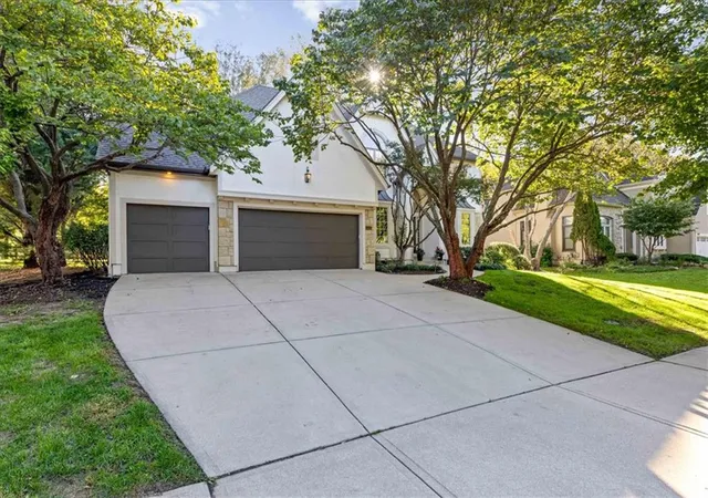 Photo 2 of Single family home for sale at 14105 Fontana St, Overland Park, KS 66224 | MLS# 2644146 | Listing updated on 2026-10-08