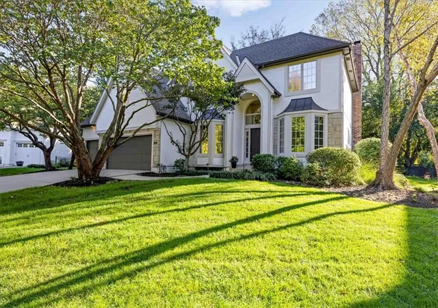 Photo 3 of Single family home for sale at 14105 Fontana St, Overland Park, KS 66224 | MLS# 2644146 | Listing updated on 2026-10-08