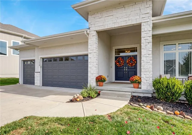 Photo 1 of Single family home for sale at 12000 W 84 Street, Overland Park, KS 66085 | MLS# 2644147 | Listing updated on 2026-09-29