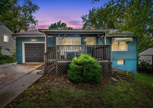Photo 2 of Single family home for sale at 1708 N Kiger Rd, Independence, MO 64050 | MLS# 2644148 | Listing updated on 2026-10-04