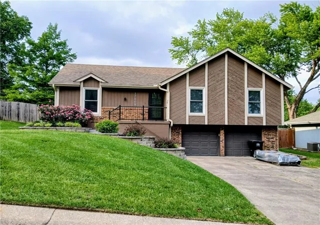 Single family home for sale at 17008 E 3rd Terrace, Independence, MO 64056 | MLS# 2644150