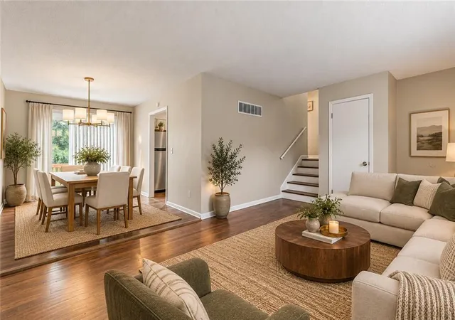 Photo 3 of Single family home for sale at 7801 E 99 Terrace, Kansas City, MO 64134 | MLS# 2644151 | Listing updated on 2026-09-26