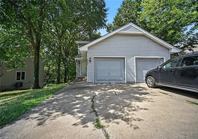 Photo 1 of Multi family home for sale at 6904/6906 N Orchard St, Pleasant Valley, MO 64068 | MLS# 2644155 | Listing updated on 2026-10-02
