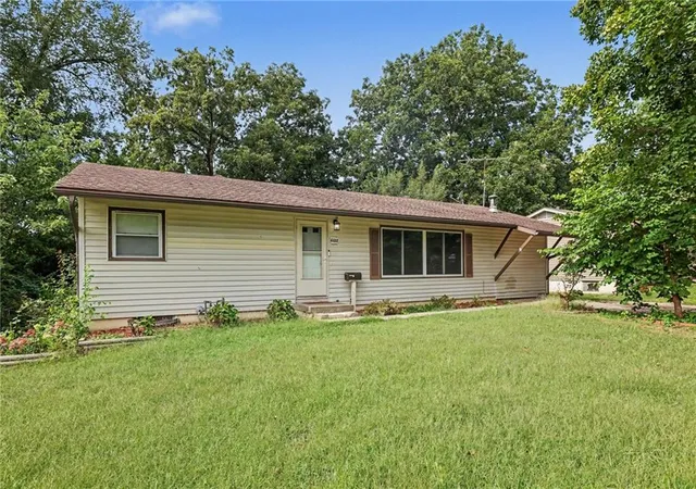 Photo 2 of Single family home for sale at 4411 E 138th Street, Grandview, MO 64030 | MLS# 2644158 | Listing updated on 2026-09-27