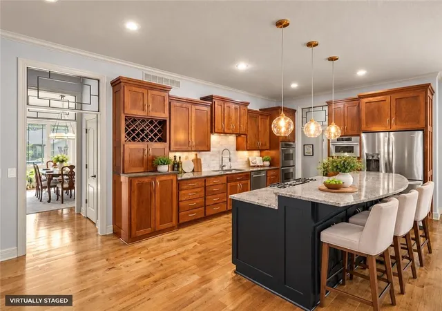 Photo 3 of Sale Pending at 9914 Woodstock St, Lenexa, KS 66220 | MLS# 2644159 | Listing updated on 2026-10-07