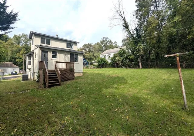 Photo 4 of Single family home for sale at 4015 Myrtle Ave, Kansas City, MO 64130 | MLS# 2644170 | Listing updated on 2026-10-01
