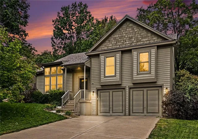 Single family home for sale at 14090 NW 64th Terrace, Kansas City, MO 64152 | MLS# 2644171
