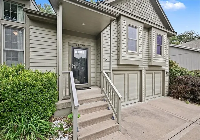Photo 2 of Single family home for sale at 14090 NW 64th Terrace, Kansas City, MO 64152 | MLS# 2644171 | Listing updated on 2026-10-02
