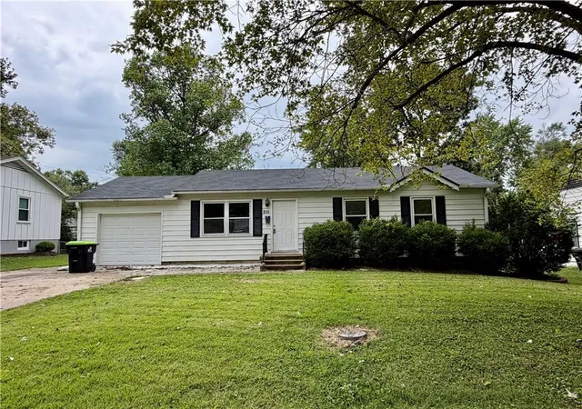 Single family home for sale at 213 Park Ave, Belton, MO 64012 | MLS# 2644174
