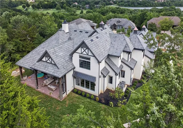 Photo 3 of Single family home for sale at 16414 Turnberry St, Village Of Loch Lloyd, MO 64012 | MLS# 2644181 | Listing updated on 2026-10-05