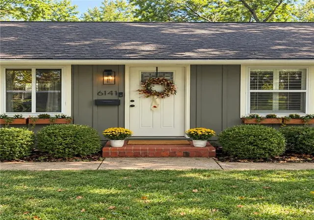 Photo 3 of Sale Pending at 6141 Catalina St, Fairway, KS 66205 | MLS# 2644183 | Listing updated on 2026-09-29
