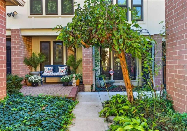 Photo 2 of Townhouse for sale at 6244 Ash St, Mission, KS 66205 | MLS# 2644191 | Listing updated on 2026-10-08