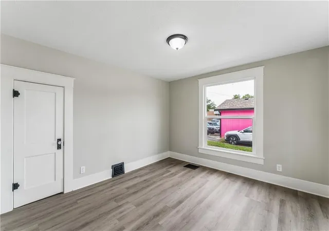 Photo 3 of Single family home for sale at 105 E Hale St, Spring Hill, KS 66083 | MLS# 2644192 | Listing updated on 2026-10-08