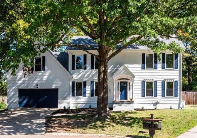 Photo 2 of Single family home for sale at 1402 NW Weatherstone Ln, Blue Springs, MO 64015 | MLS# 2644205 | Listing updated on 2026-10-09