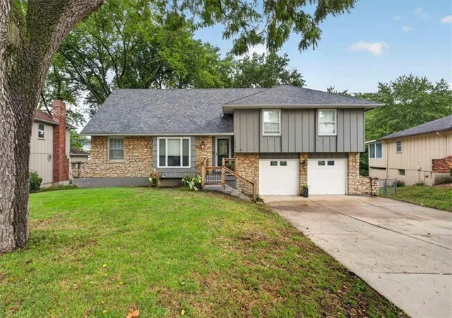 Photo 1 of Sale Pending at 11008 W 72nd Street, Shawnee, KS 66203 | MLS# 2644206 | Listing updated on 2026-10-04
