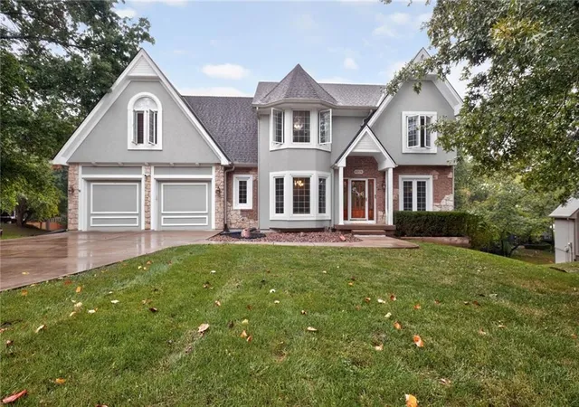 Single family home for sale at 6216 NW 77th Street, Kansas City, MO 64151 | MLS# 2644207