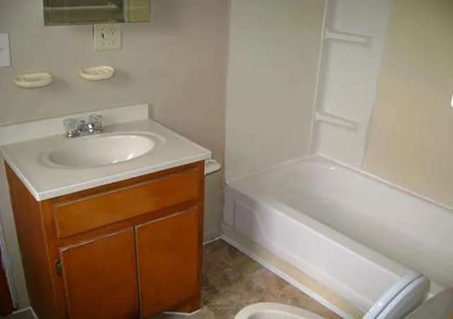 Photo 3 of Single family home for sale at 302 Rose St, Pittsburg, KS 66762 | MLS# 2644210 | Listing updated on 2026-09-29