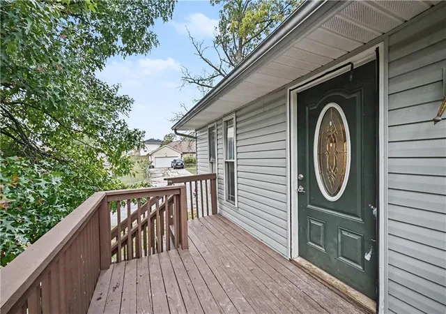 Listing Photo 1 - Condo for sale in building located at 5600 NE - 5604 50th St, Kansas City, MO 64119 - Unit #