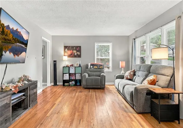 Photo 4 of Single family home for sale at 721 S Hudson St, Buckner, MO 64016 | MLS# 2644227 | Listing updated on 2026-10-03