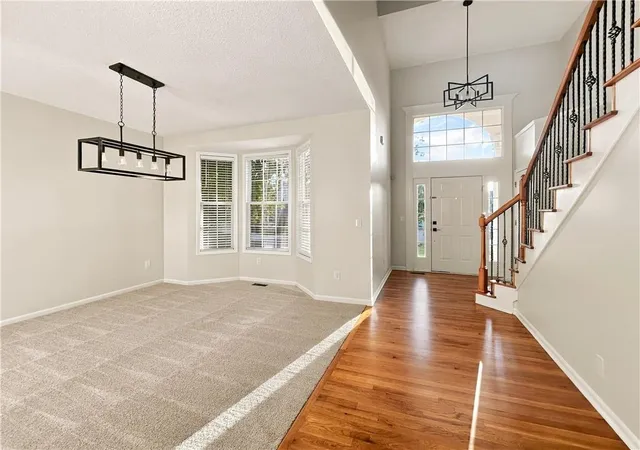 Photo 4 of Single family home for sale at 13102 W 137th Court, Overland Park, KS 66221 | MLS# 2644230 | Listing updated on 2026-10-22