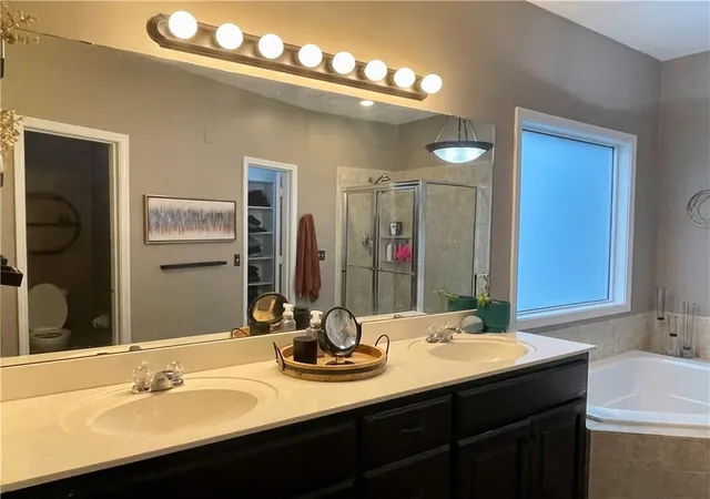Photo 4 of Single family home for sale at 712 S Adams St, Raymore, MO 64083 | MLS# 2644231 | Listing updated on 2026-10-07