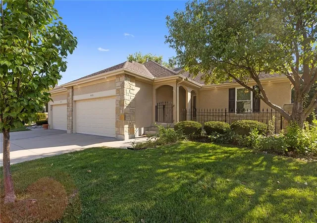 Photo 2 of Single family home for sale at 4115 Sw Homestead Dr, Lees Summit, MO 64082 | MLS# 2644232 | Listing updated on 2026-09-28