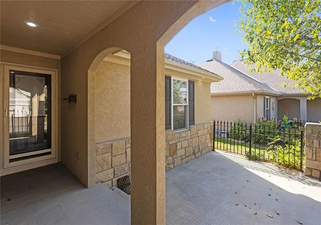 Photo 3 of Single family home for sale at 4115 Sw Homestead Dr, Lees Summit, MO 64082 | MLS# 2644232 | Listing updated on 2026-09-28
