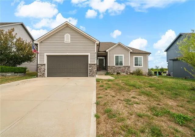 Photo 1 of Single family home for sale at 1201 Mesa Dr, Belton, MO 64012 | MLS# 2644233 | Listing updated on 2026-09-26