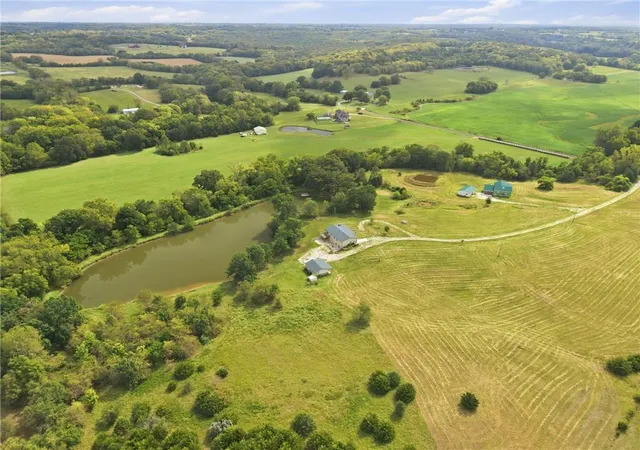 Photo 1 of Sale Pending at 36408 E Bynum Spur Rd, Lone Jack, MO 64070 | MLS# 2644239 | Listing updated on 2026-10-07