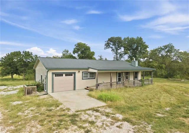 Photo 2 of Sale Pending at 36408 E Bynum Spur Rd, Lone Jack, MO 64070 | MLS# 2644239 | Listing updated on 2026-10-07