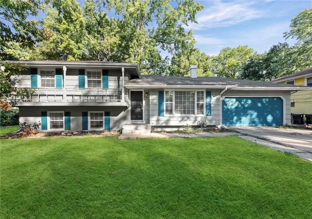 Photo 1 of Single family home for sale at 6302 E 102nd Street, Kansas City, MO 64134 | MLS# 2644252 | Listing updated on 2026-10-02