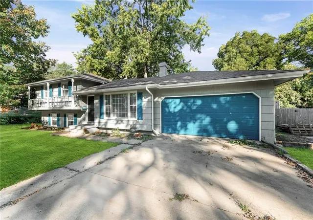 Photo 2 of Single family home for sale at 6302 E 102nd Street, Kansas City, MO 64134 | MLS# 2644252 | Listing updated on 2026-10-02