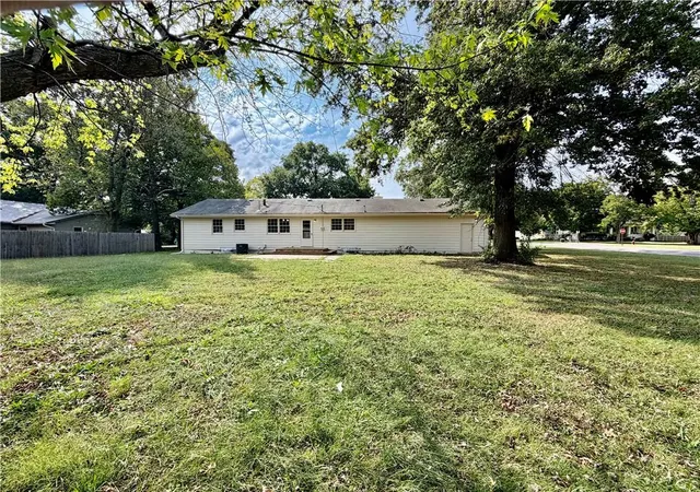 Photo 2 of Single family home for sale at 407 E Elm St, Drexel, MO 64742 | MLS# 2644257 | Listing updated on 2026-10-08