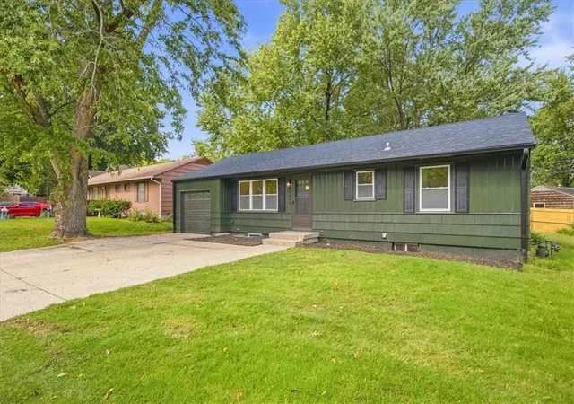 Photo 1 of Single family home for sale at 5806 W 75th Street, Prairie Village, KS 66208 | MLS# 2644260 | Listing updated on 2026-09-30