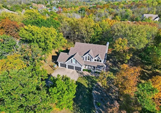 Photo 2 of Single family home for sale at 16516 149th Court, Bonner Springs, KS 66012 | MLS# 2644265 | Listing updated on 2026-10-04