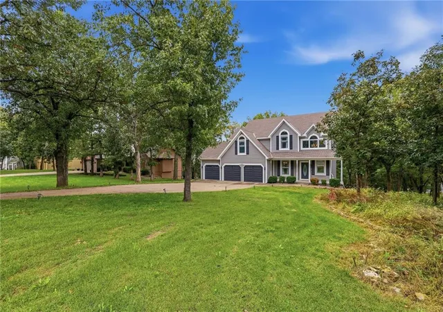 Photo 3 of Single family home for sale at 16516 149th Court, Bonner Springs, KS 66012 | MLS# 2644265 | Listing updated on 2026-10-04