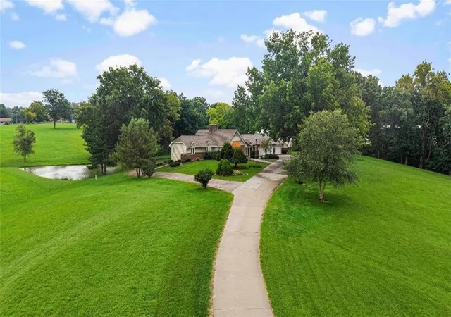 Single family home for sale at 2303 Lynn Rd, Excelsior Springs, MO 64024 | MLS# 2644266