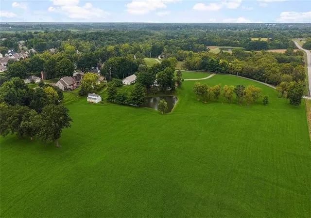 Photo 99 of Single family home for sale at 2303 Lynn Rd, Excelsior Springs, MO 64024 | MLS# 2644266 | Listing updated on 2026-10-20