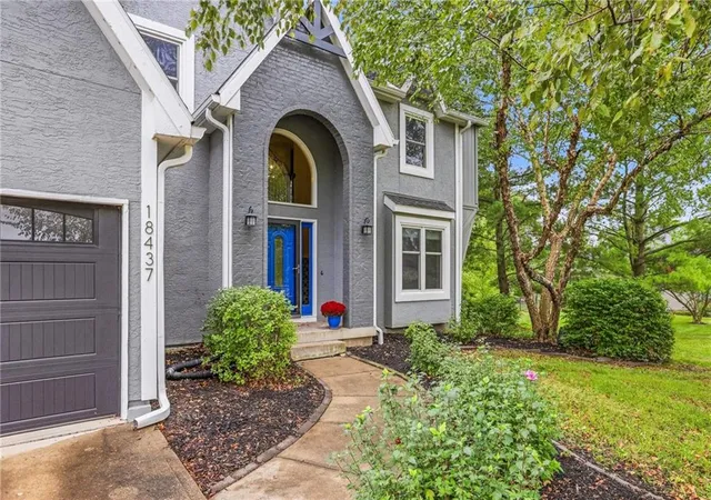 Photo 3 of Single family home for sale at 18437 Lamar Ave, Stilwell, KS 66085 | MLS# 2644268 | Listing updated on 2026-10-05