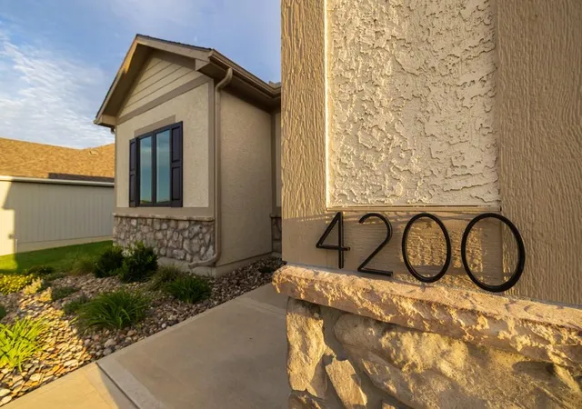 Photo 3 of Single family home for sale at 4200 Ne Chapel Manor Dr, Lees Summit, MO 64064 | MLS# 2644269 | Listing updated on 2026-09-30
