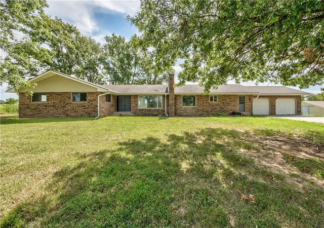 Single family home for sale at 2333 NE County Rd, Butler, MO 64730 | MLS# 2644270
