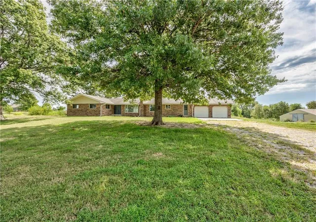 Photo 4 of Single family home for sale at 2333 NE County Rd, Butler, MO 64730 | MLS# 2644270 | Listing updated on 2026-10-02