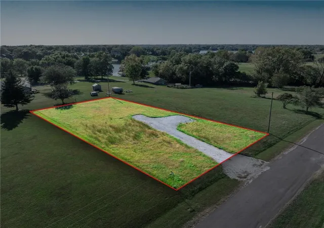 Photo 1 of Land for sale at Lot 2047 Admiral Dr, Gallatin, MO 64640 | MLS# 2644271 | Listing updated on 2026-10-07